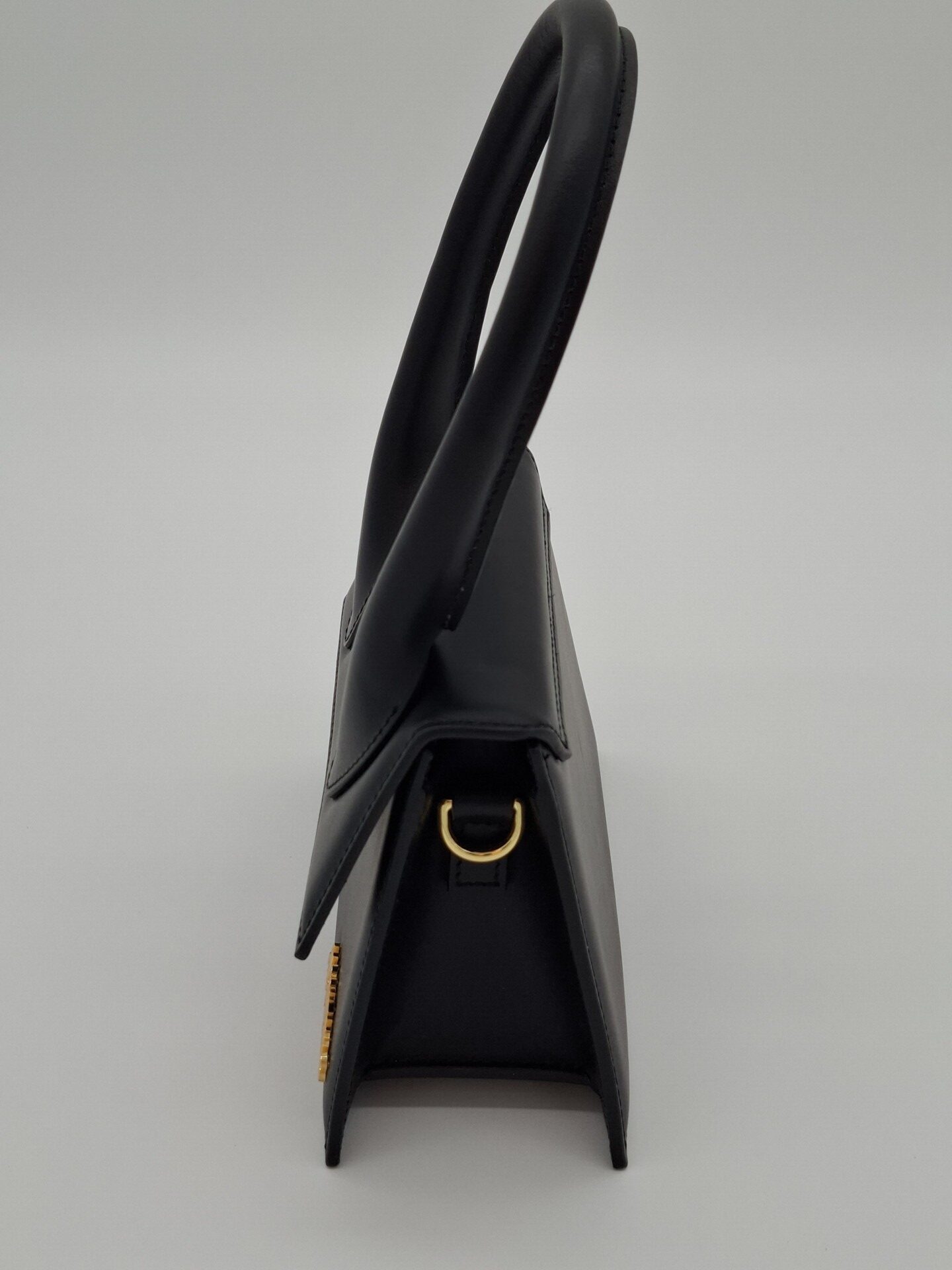Jacquemus Chiquito Moyen Black