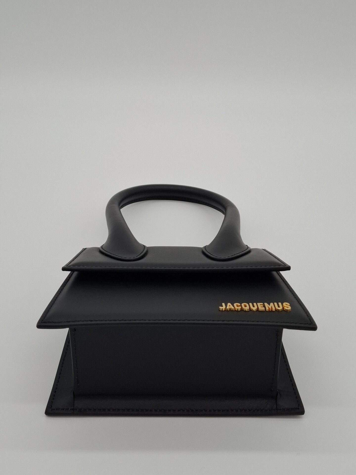 Jacquemus Chiquito Moyen Black